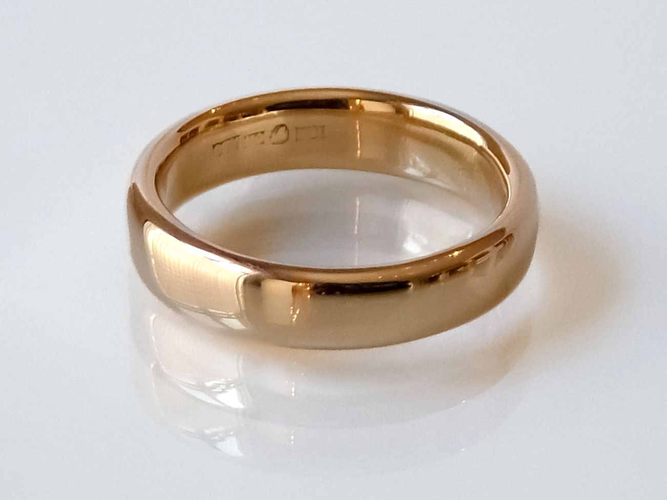 Bague en or 18 carats à dôme lisse, bijou sans distinction de genre